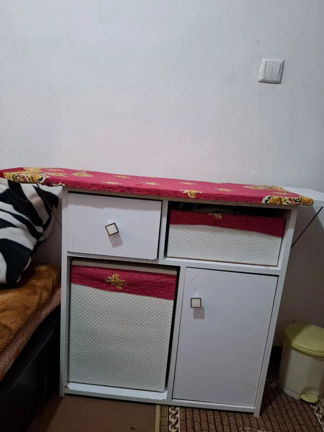 کمد|جاکفشی، کمد، دراور|فولادشهر, مسکن مهر فولادشهر|دیوار