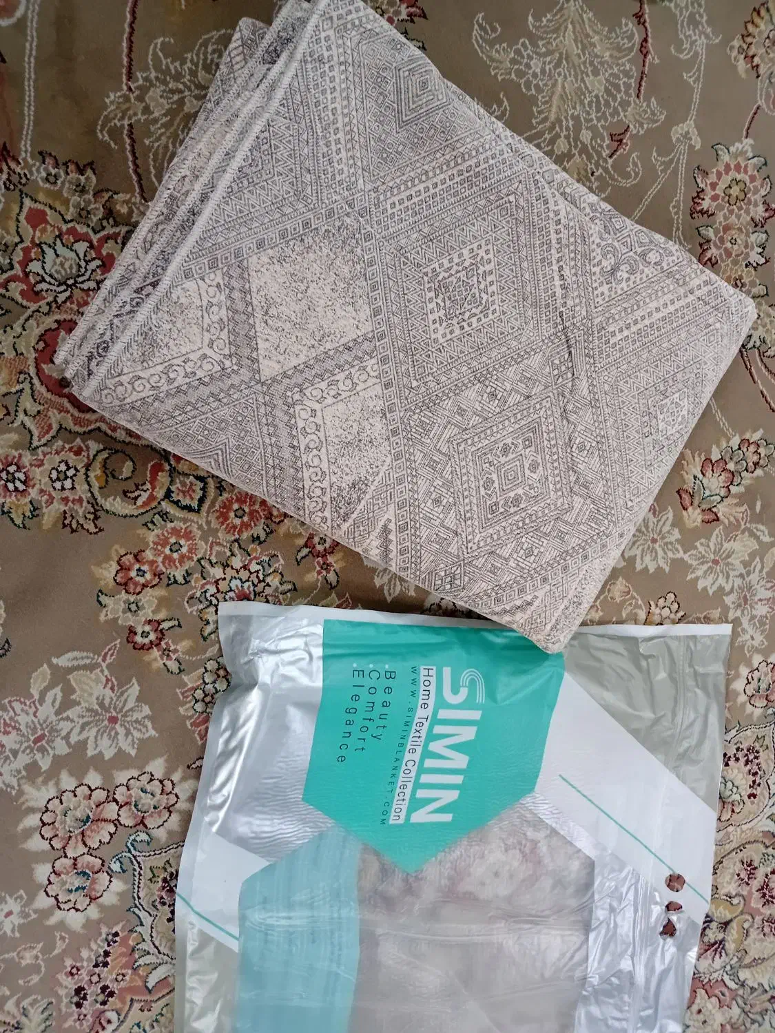 روفرشی|روفرشی|شیروان (خراسان), |دیوار