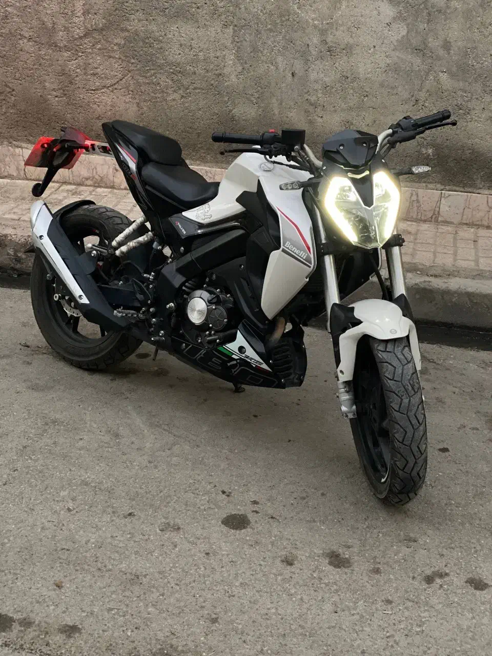 بنلی180 s مدل ۴۰۳|موتورسیکلت|مشهد, نظام دوست|دیوار