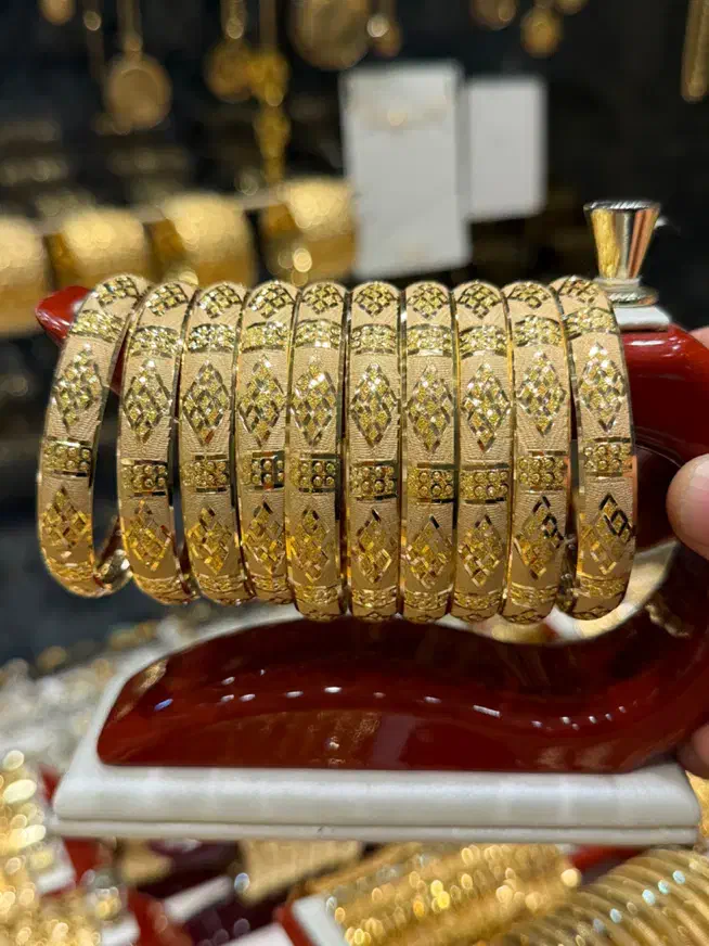 النگو با این نما ۴ گرم فقط ((۴نیم درصد))|جواهرات|شیراز, شاهچراغ|دیوار