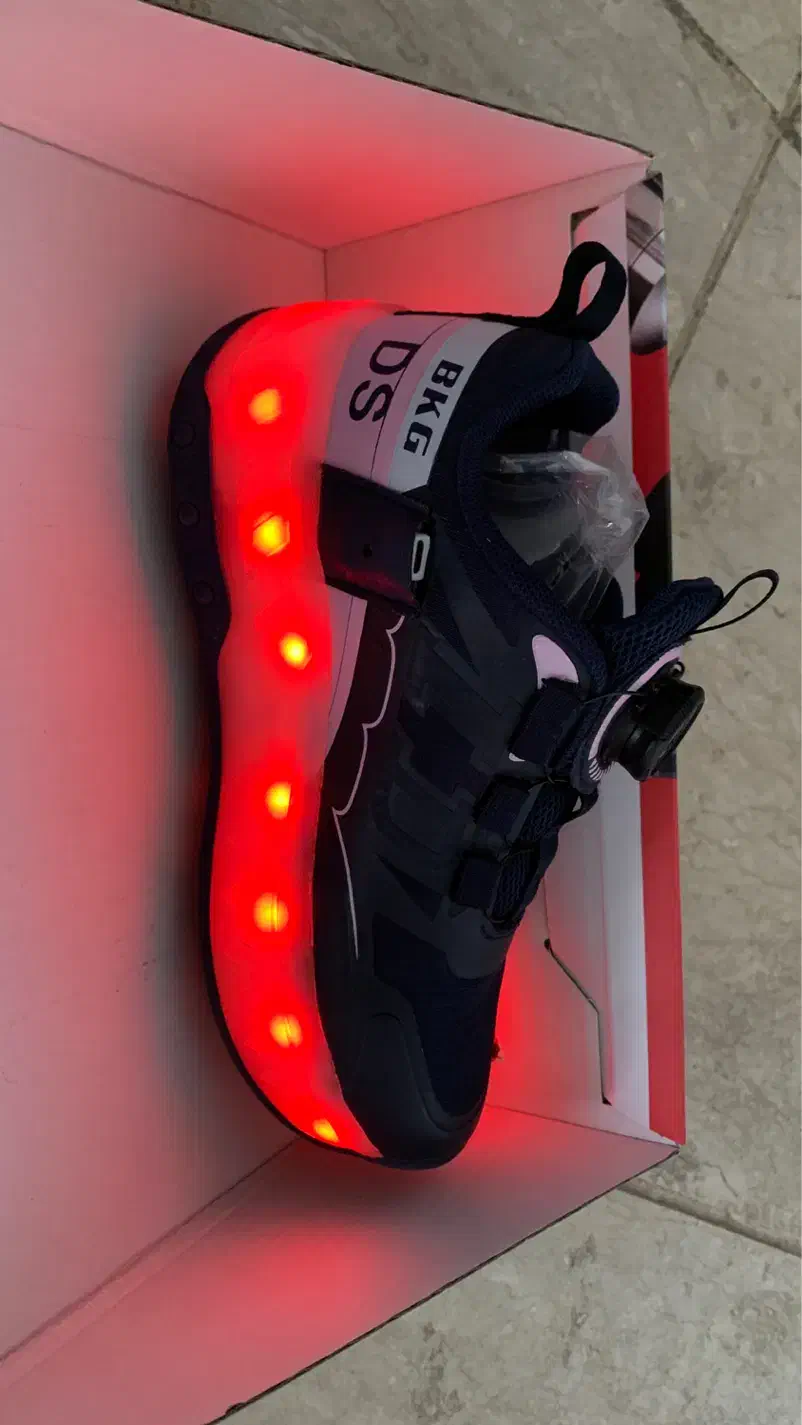 کفش اسکیتی|دوچرخه، اسکیت، اسکوتر|کرمان, |دیوار