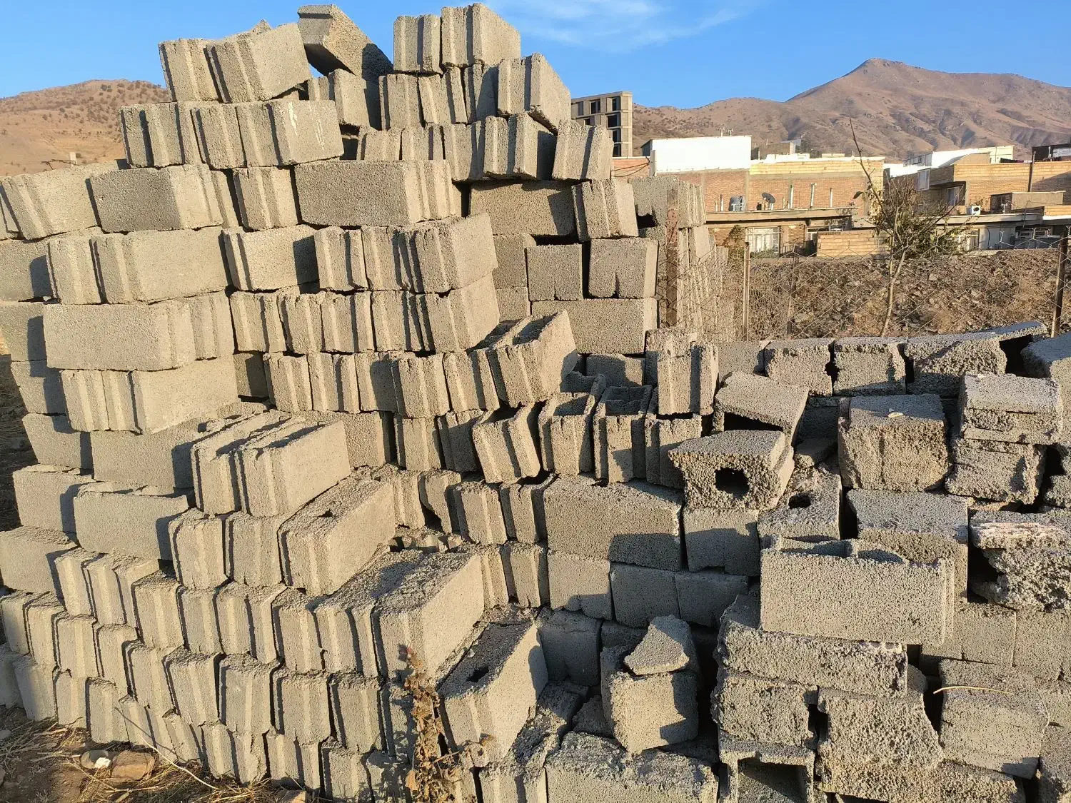 فروش تعدادی بلوک ۱۰ سانت ۱۵ سانت ۲۰ سانت|مصالح و تجهیزات ساختمان|بانه, |دیوار