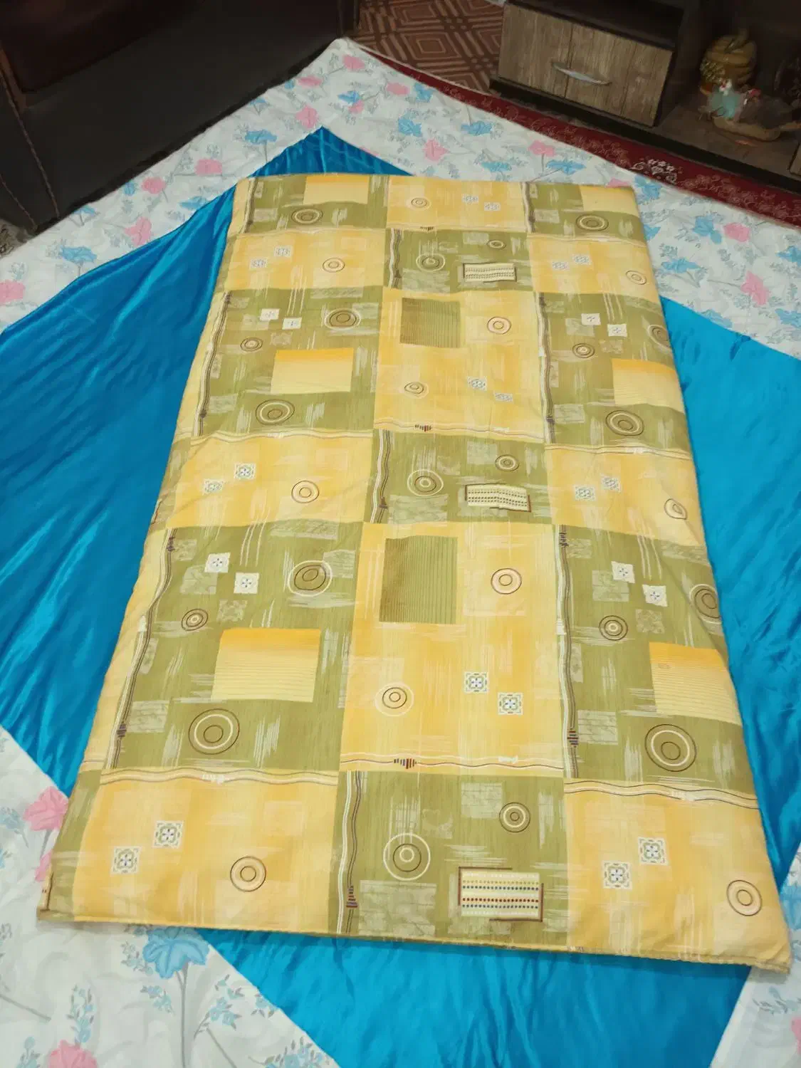 لحاف وتشک عالی|رختخواب، بالش، پتو|میاندوآب, |دیوار