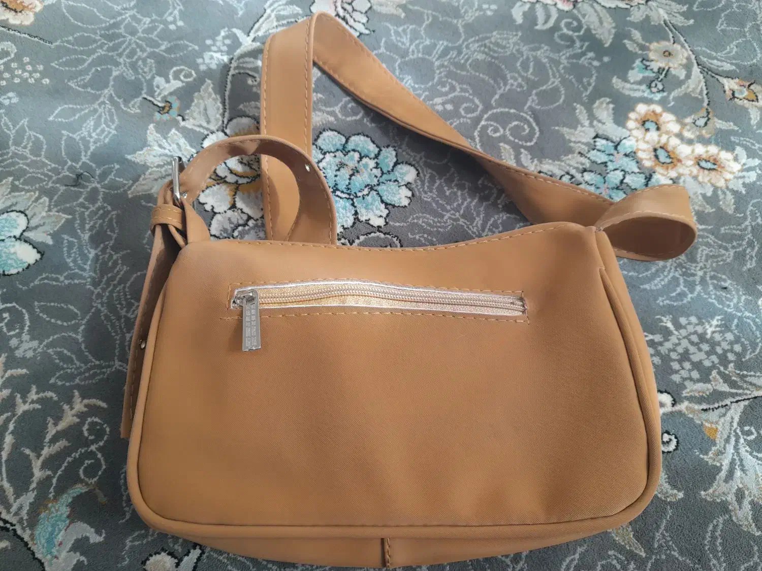 کیف|کیف، کفش، کمربند|جوانرود, |دیوار