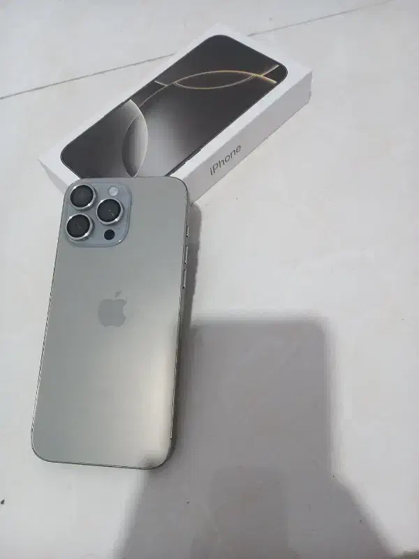 ایفون ۱۶ pro max طرح های کپی|موبایل|رباط‌کریم, رباط‌کریم|دیوار