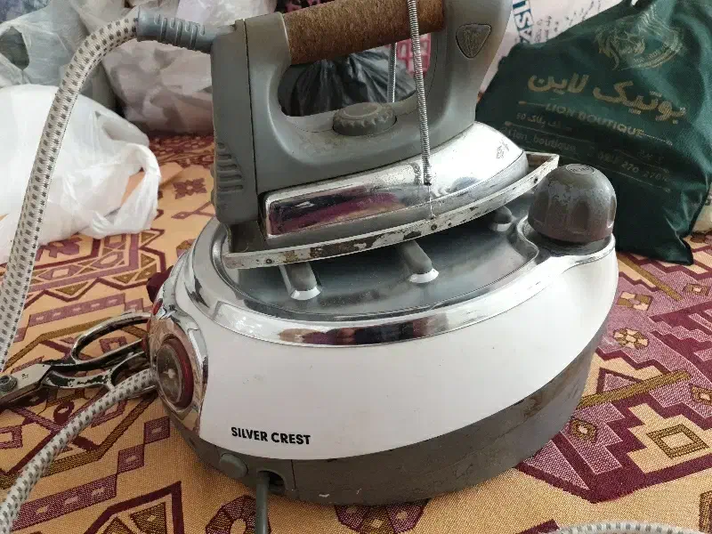 اتو مخزندار سیلور کرست صحیح وسالم|اتو و لوازم اتو|آق قلا, |دیوار