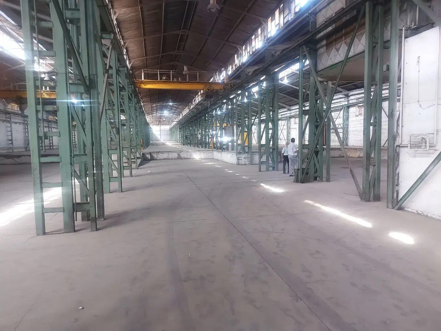 جاده مخصوص کرج ۱۸۰۰۰ متر زمین با ۱۰۰۰۰ متر سوله|فروش دفتر صنعتی، کشاورزی، تجاری|تهران, هفده شهریور|دیوار