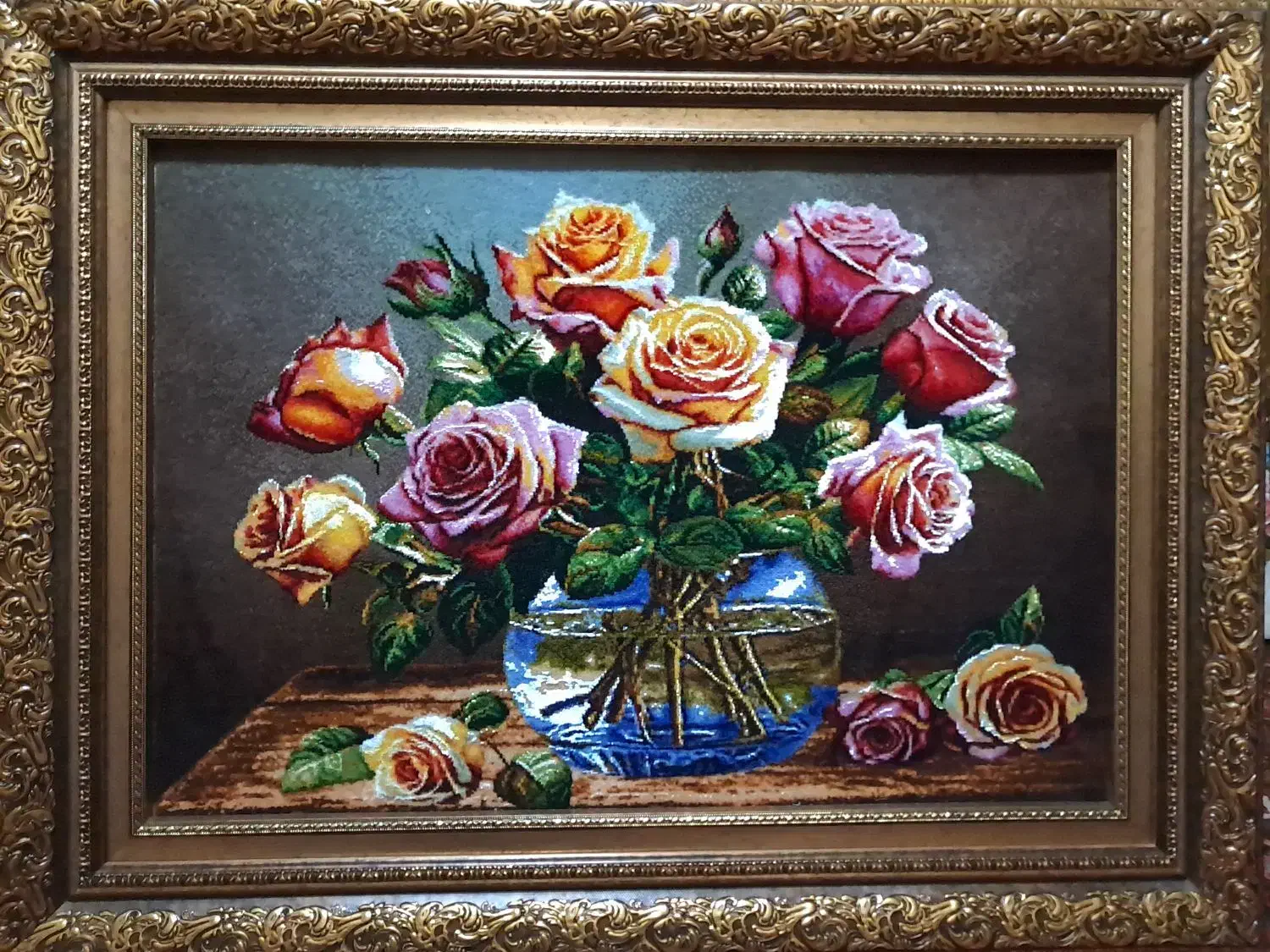 تابوفرش دستبافت/تابلو فرش گلدان شیشه ای رز|تابلو فرش|تهران, استاد معین|دیوار