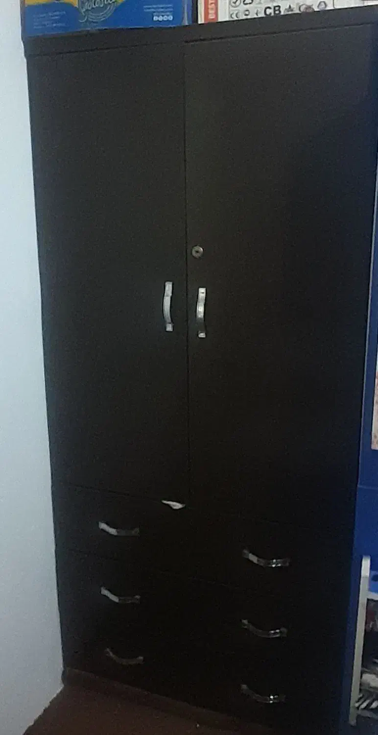 کمد لباس تمیز وسالم|جاکفشی، کمد، دراور|پاکدشت, پاکدشت (مامازند)|دیوار