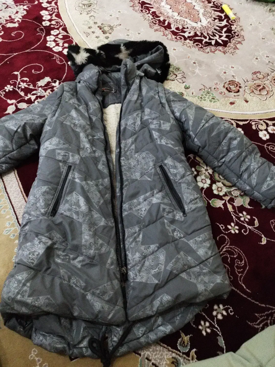 لباس بچگانه|کفش و لباس بچه|رودهن, |دیوار