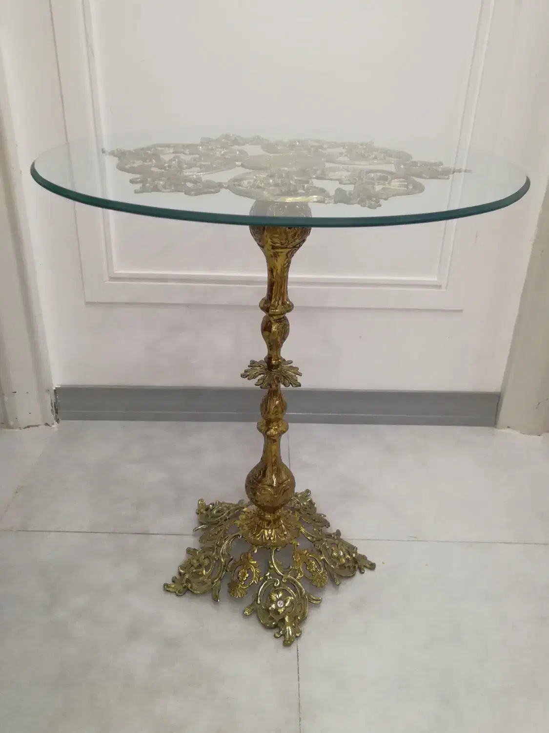 میز خاطره برنز|میز تلفن|قم, سالاریه|دیوار