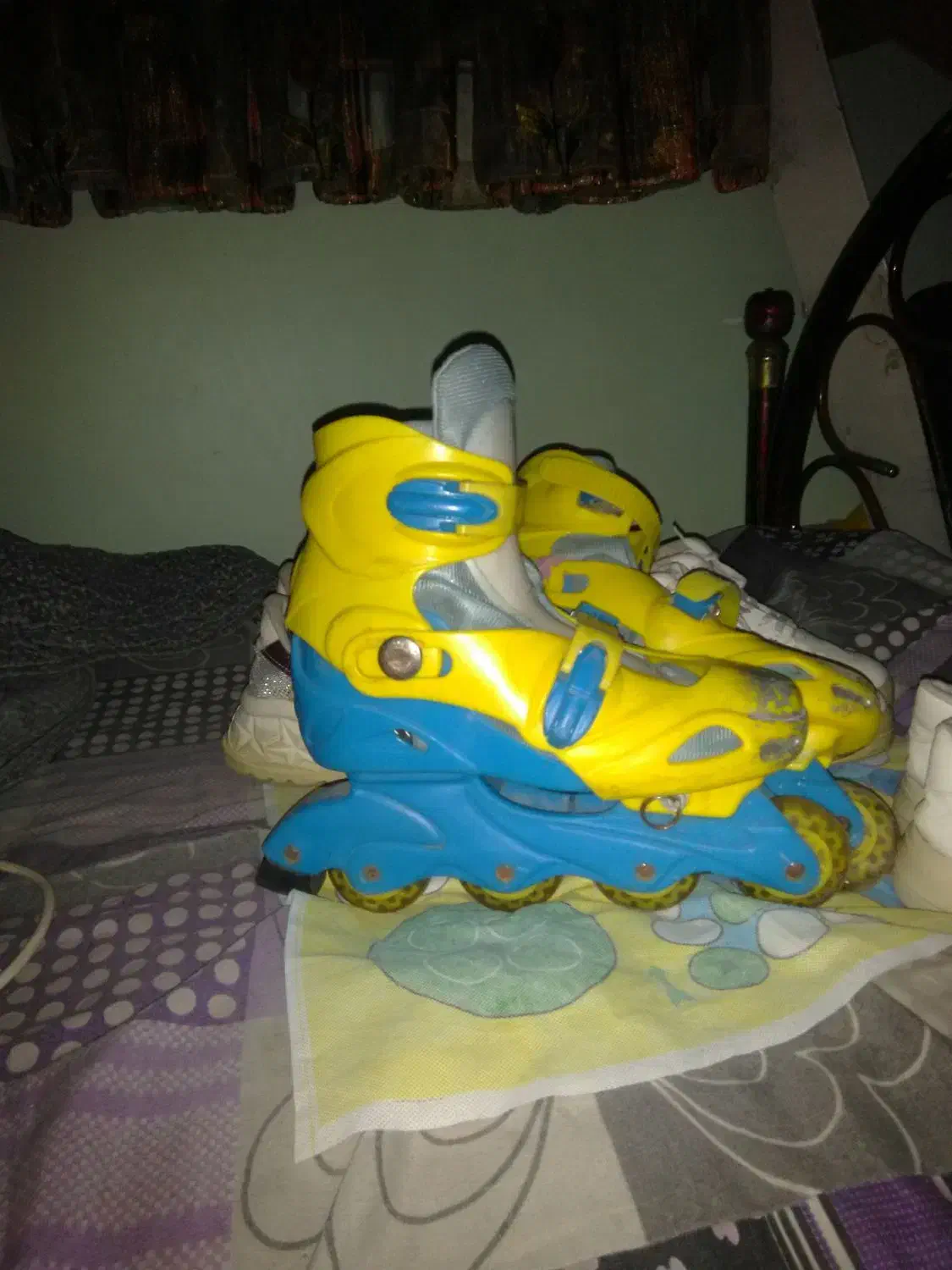 یک عدد کفش اسکیت  سالم|دوچرخه، اسکیت، اسکوتر|ملارد, |دیوار