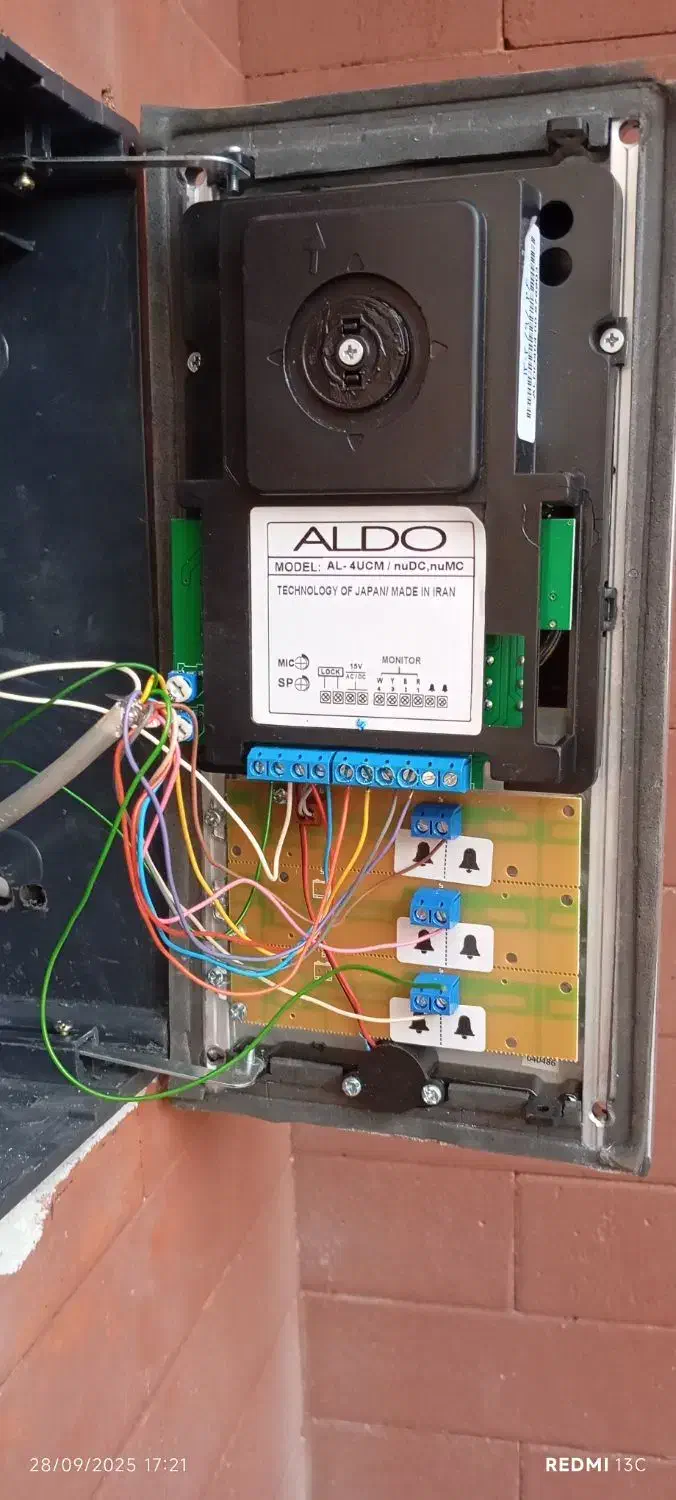 برقکاری ساختمان و نصب دوربین مداربسته و آیفون|خدمات پیشه و مهارت|بجنورد, |دیوار