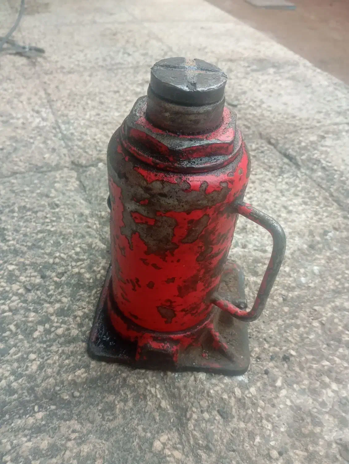 جک روغنی|قطعات یدکی و لوازم جانبی|نیشابور, حقیه|دیوار