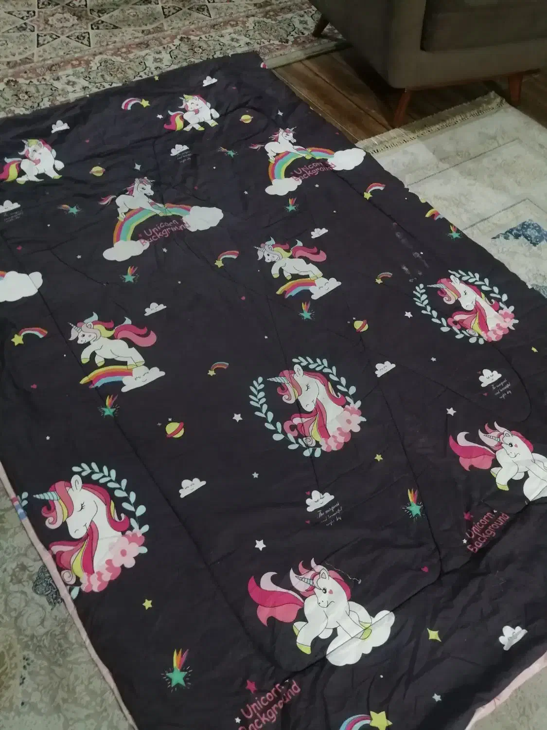 روتختی|رختخواب، بالش، پتو|صدرا-فارس, فاز ۱|دیوار