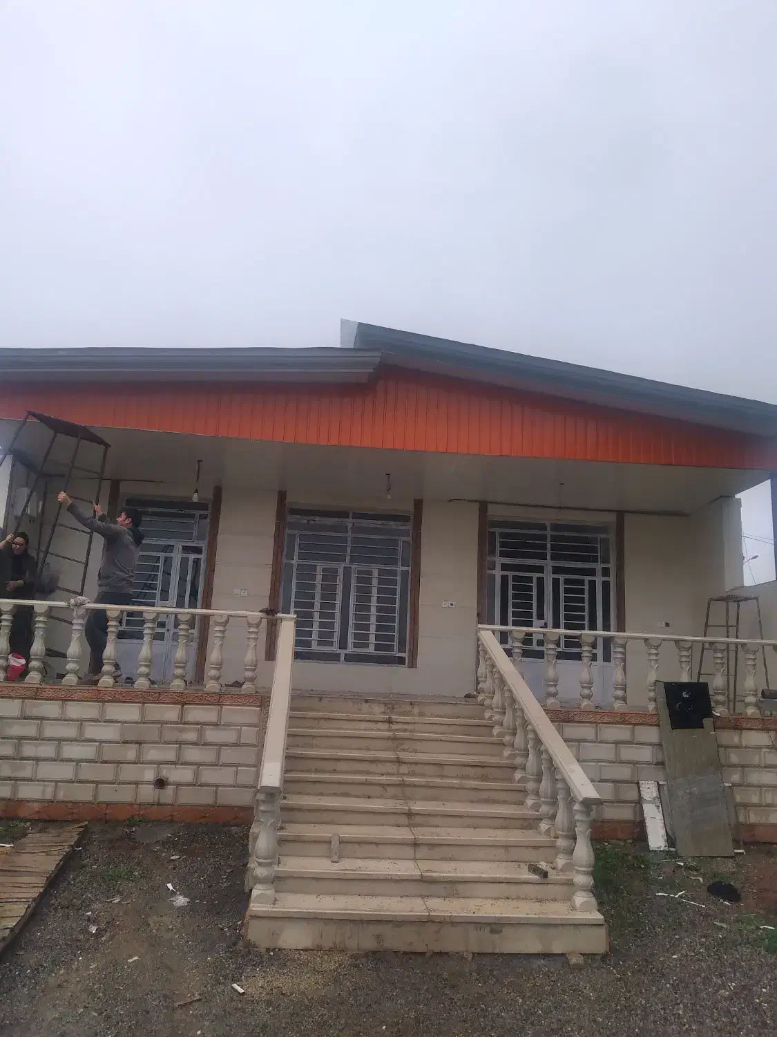 نصب شیروانی وسبک سازی|خدمات پیشه و مهارت|خرم‌آباد, |دیوار