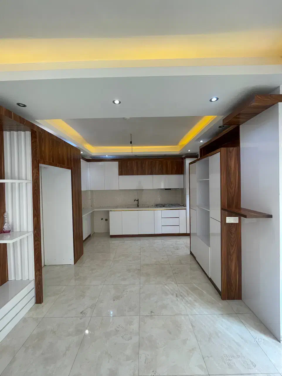 اجاره تک‌ واحد/آب و برق/ پشت شهرداری منطقه۵|اجارهٔ آپارتمان|رشت, باهنر|دیوار