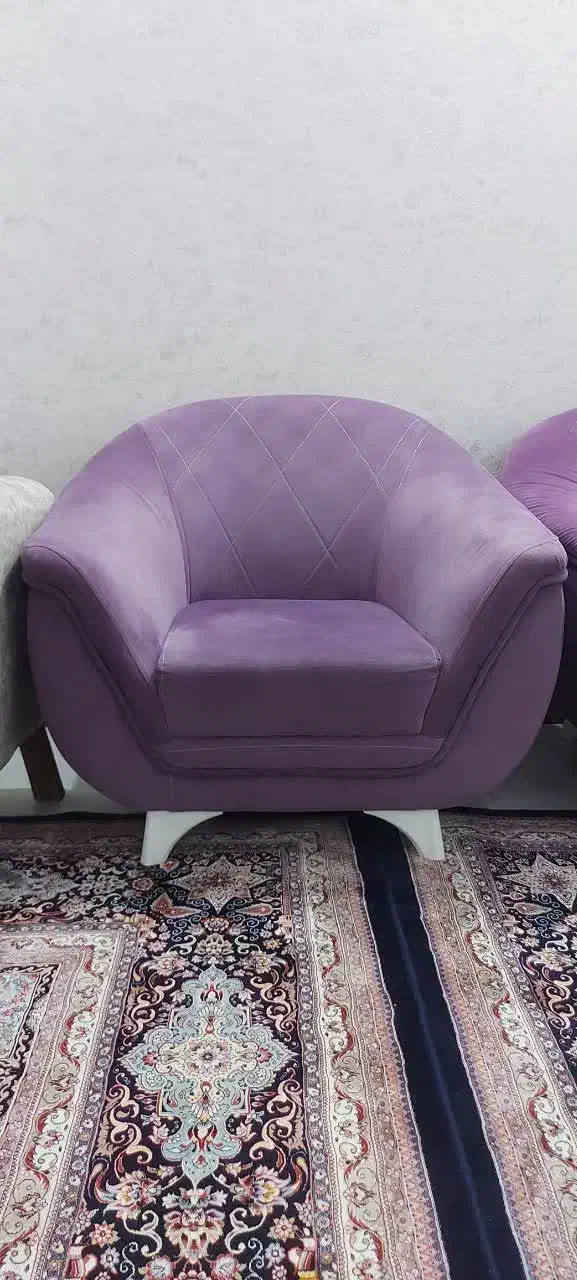 مبل ۹نفره راحتی|مبلمان خانگی و میز عسلی|قم, انسجام|دیوار