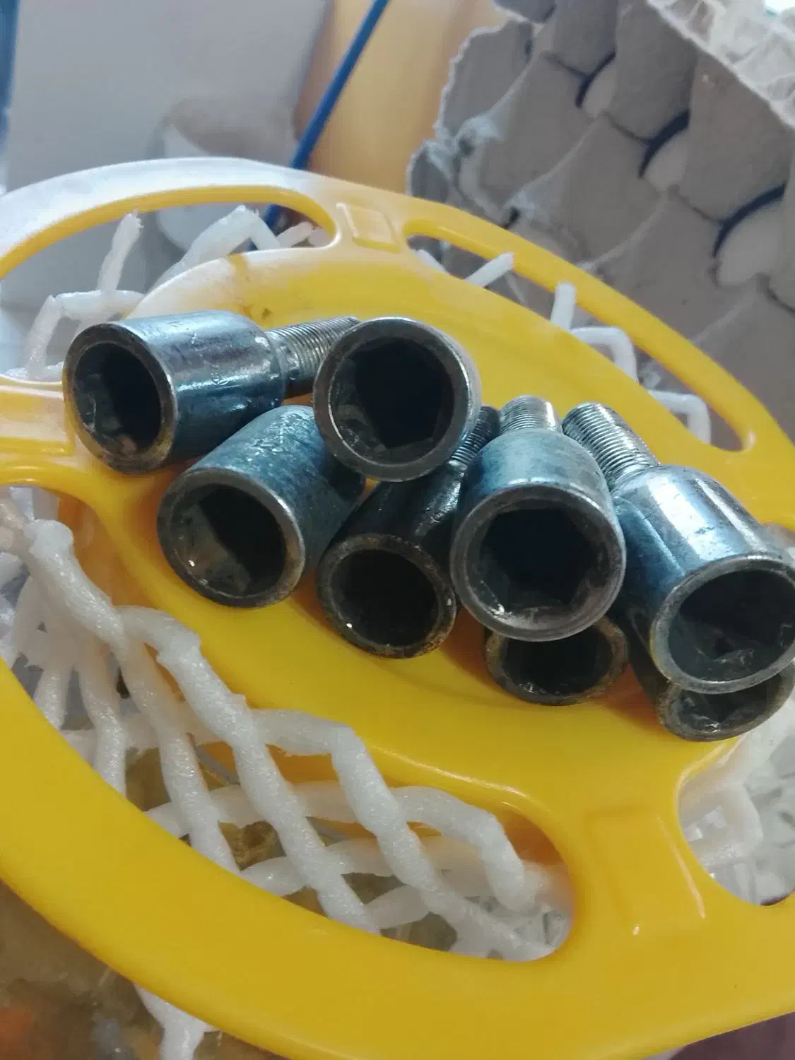 پیچ چرخ آلنی اسپرت|قطعات یدکی و لوازم جانبی|ماهدشت, |دیوار