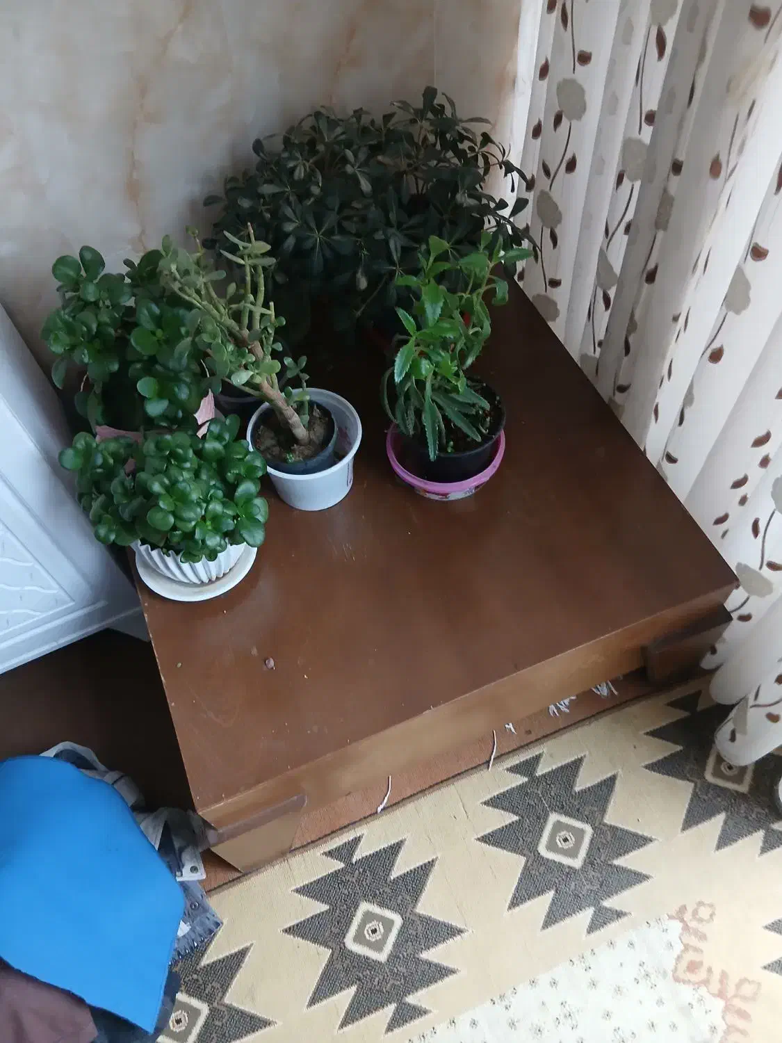 مبل ۶نفره|مبلمان خانگی و میز عسلی|اصفهان, ولدان|دیوار