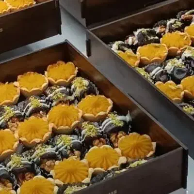 انواع حلوا و خرما مجلسی و شاهانه|خدمات پذیرایی، مراسم|اهواز, کوی نفت|دیوار