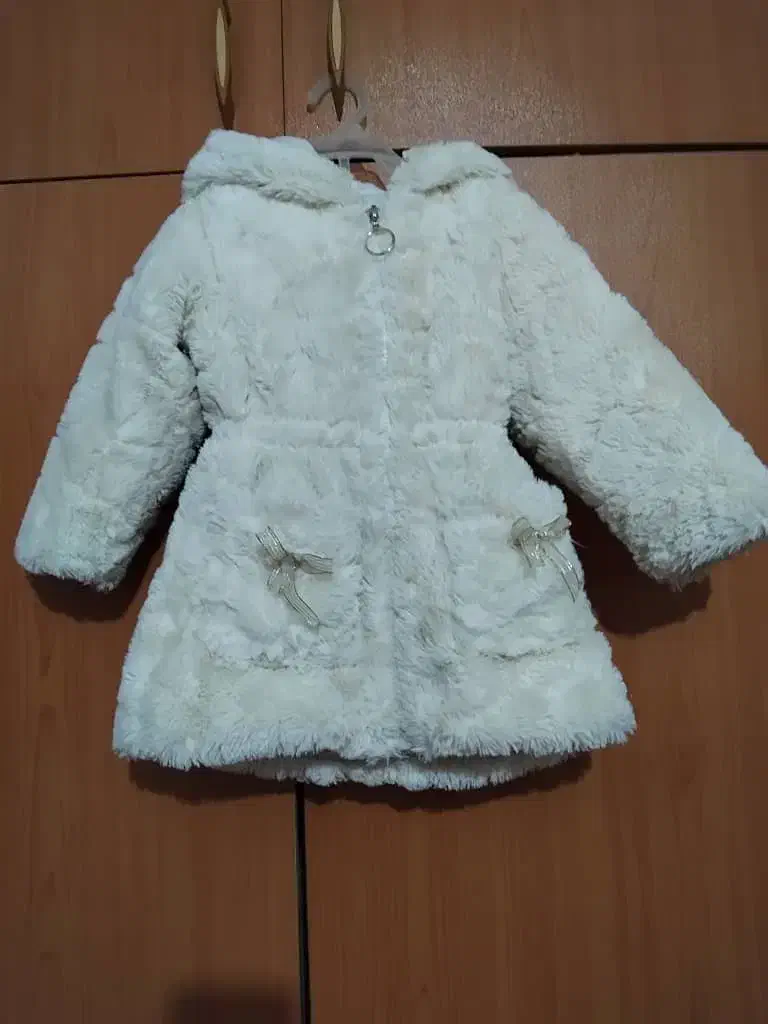 پالتو خزی دخترانه.نرمو گرم.جنس خوب|کفش و لباس بچه|رشت, کوی فکوری|دیوار