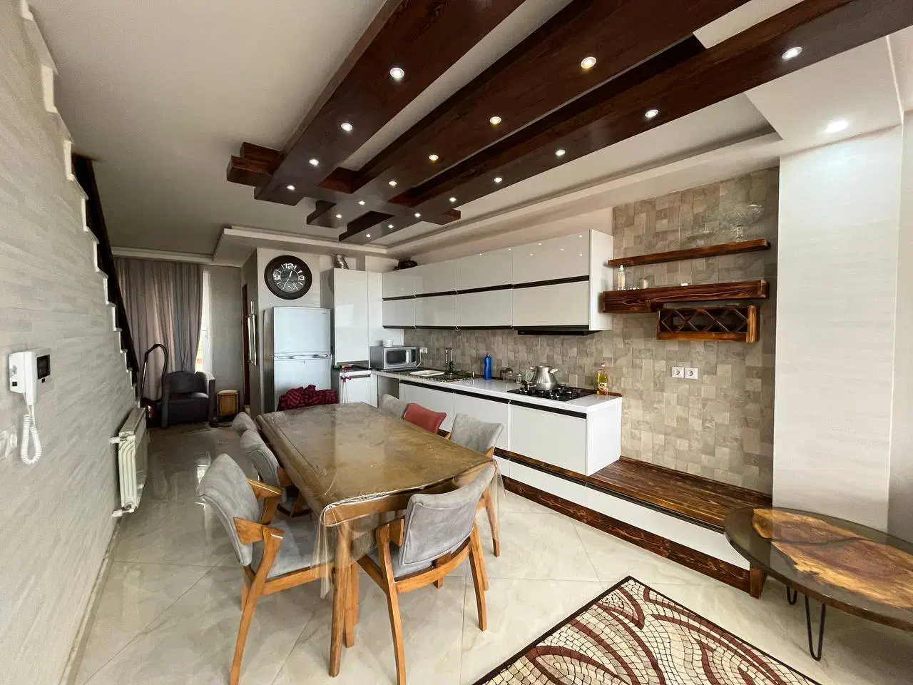 اجاره ویلا استخر دار آب گرم ۶۰۰ متری بر اصلی دریا|اجارهٔ کوتاهمدت ویلا و باغ|رشت, منظریه|دیوار