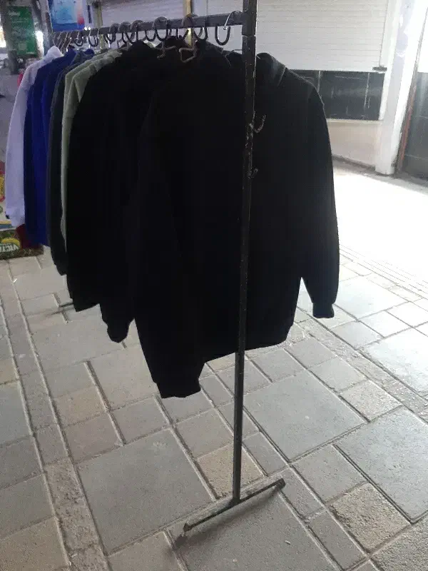 هودی|لباس|اسفراین, |دیوار