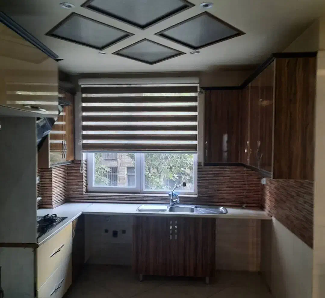 ۱۲۳ متر ۲ خواب در فاطمی، گلها