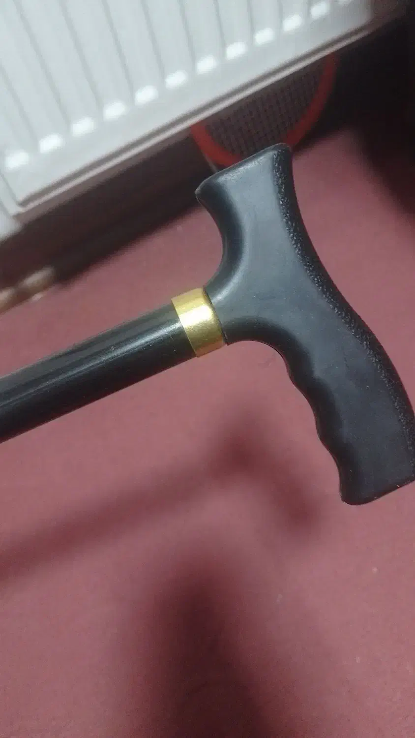 عصا ۴پا|آرایشی، بهداشتی، درمانی|مشهد, کلاهدوز|دیوار