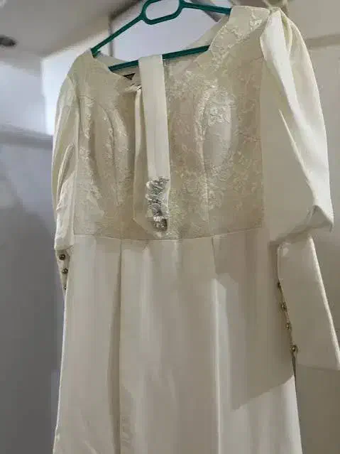 لباس عقد|لباس|خسروشاه, |دیوار