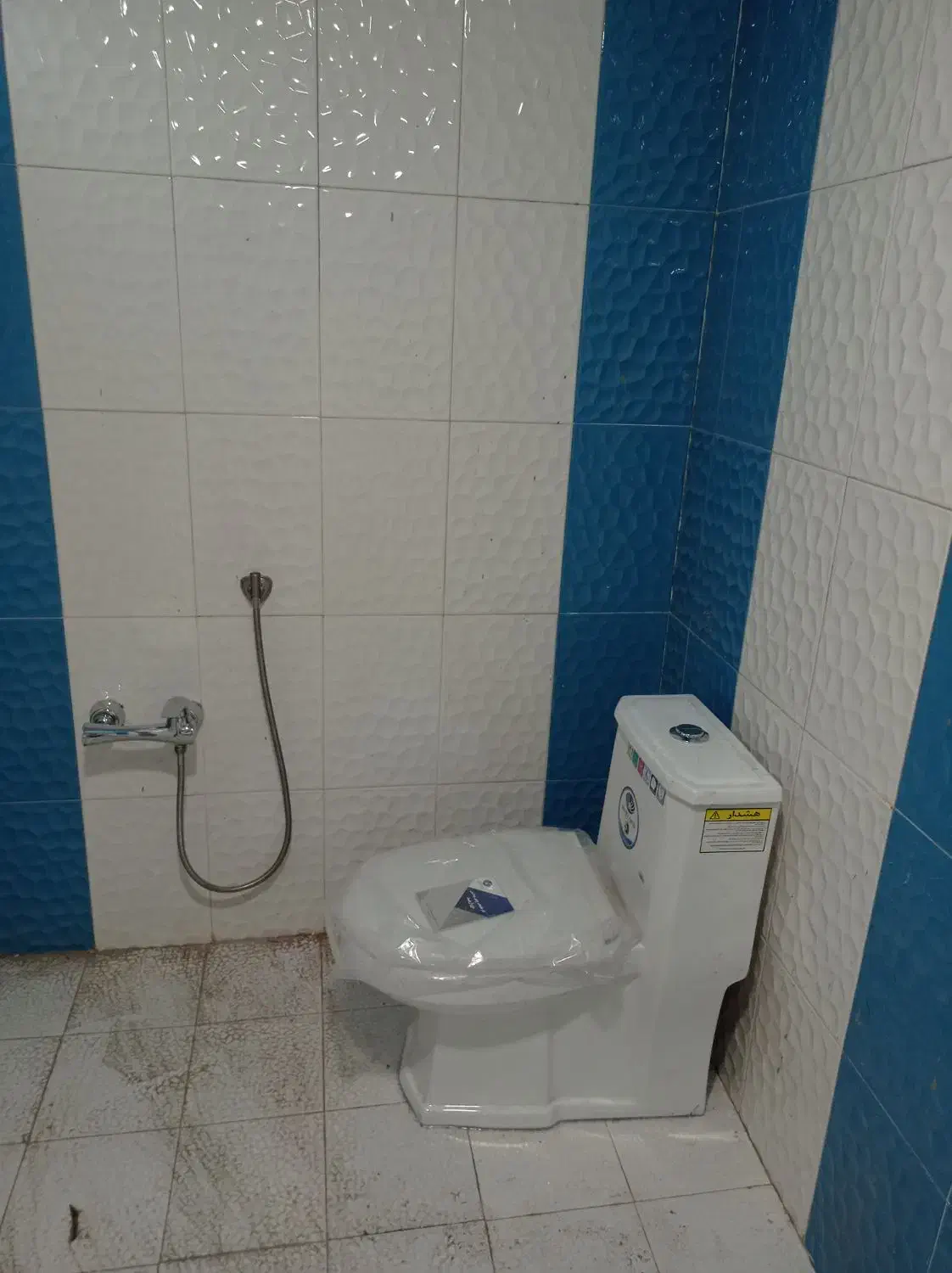 برقکار و لوله کش اب ساختمان|خدمات پیشه و مهارت|ساری, |دیوار