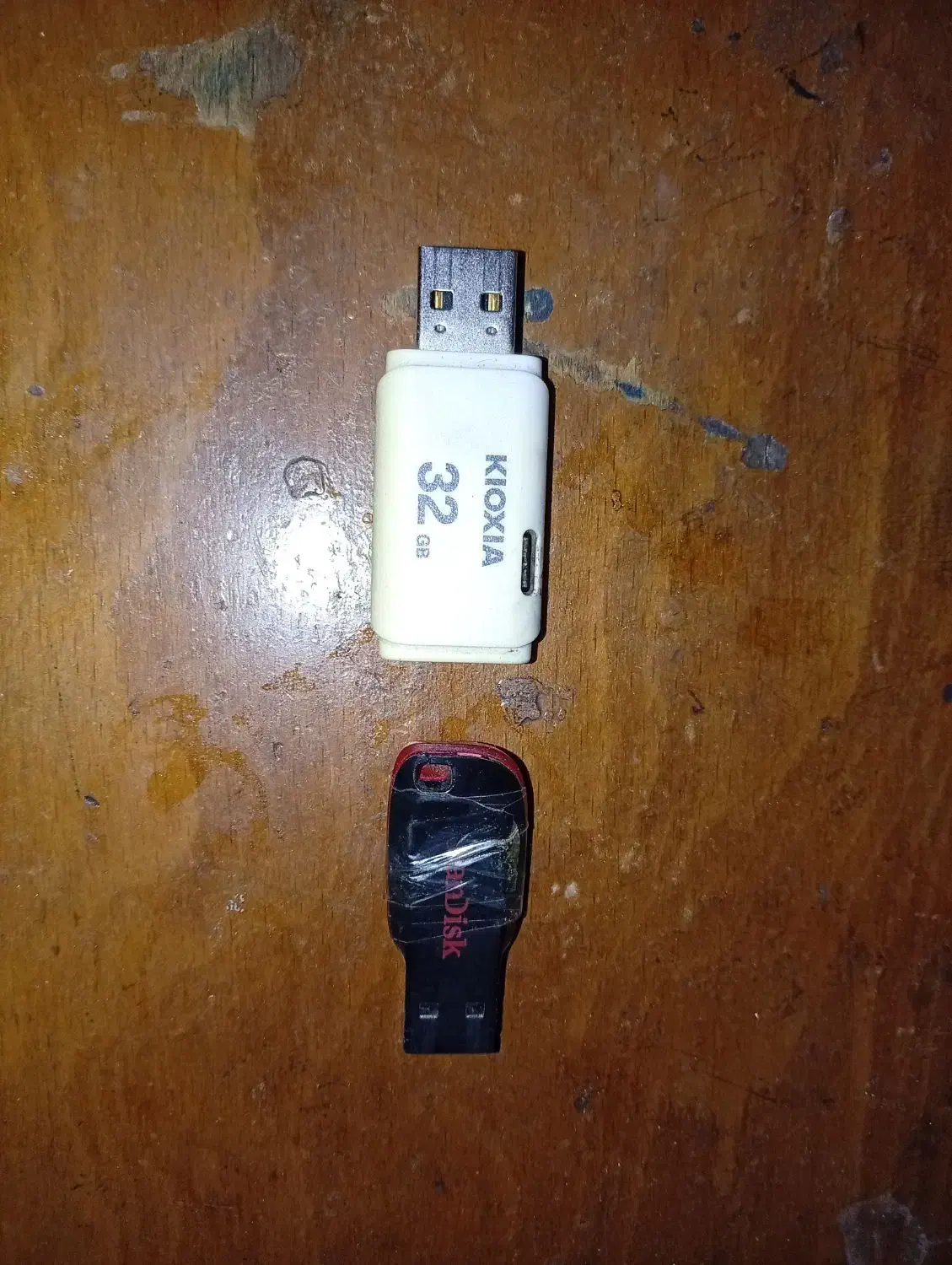 فلش۳۲و۸|لوازم جانبی موبایل و تبلت|باقرشهر, |دیوار