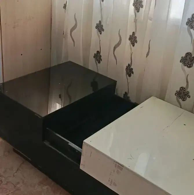 جلو مبلی و میز غذا خوری|مبلمان خانگی و میز عسلی|قشم, |دیوار