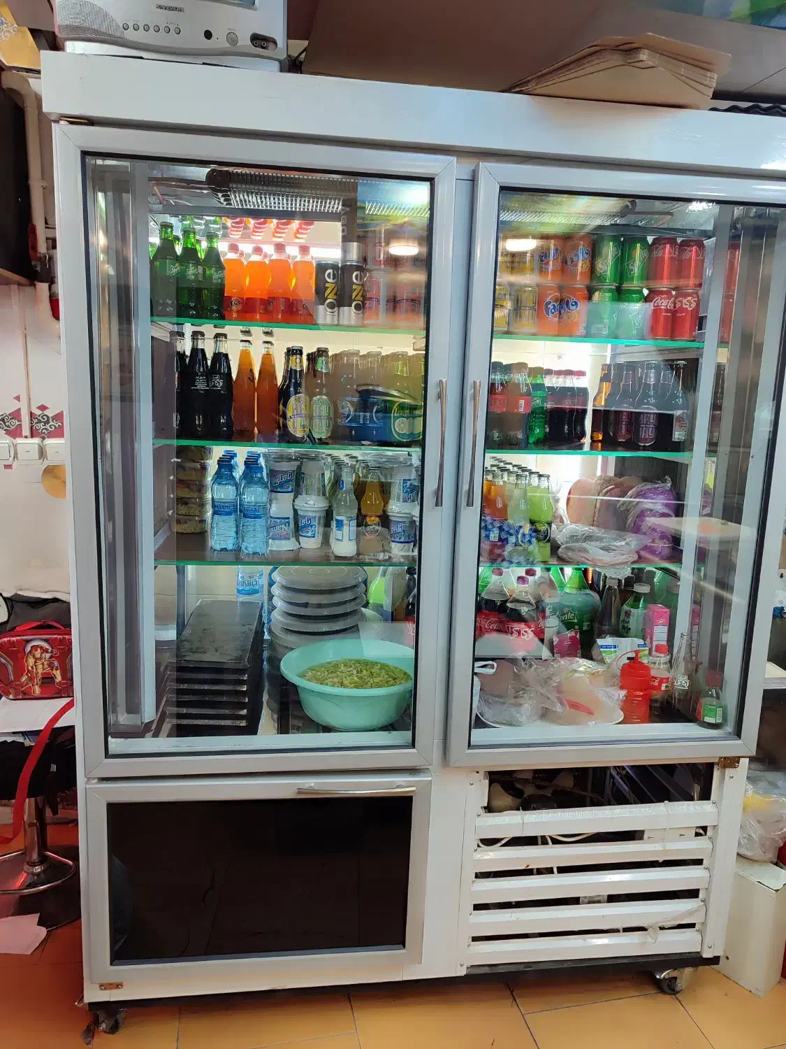 یخچال ایستاده کبابی نو|کافیشاپ و رستوران|تبریز, |دیوار