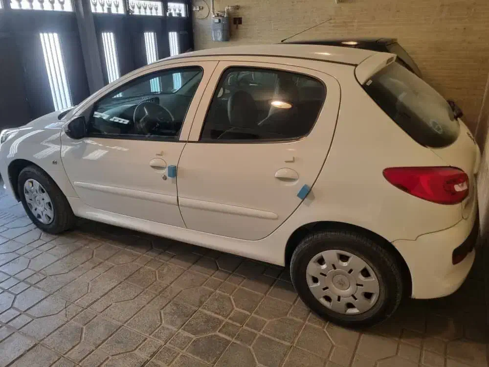 207 دنده سقف فلز|خودرو سواری و وانت|اصفهان, سپاهانشهر|دیوار