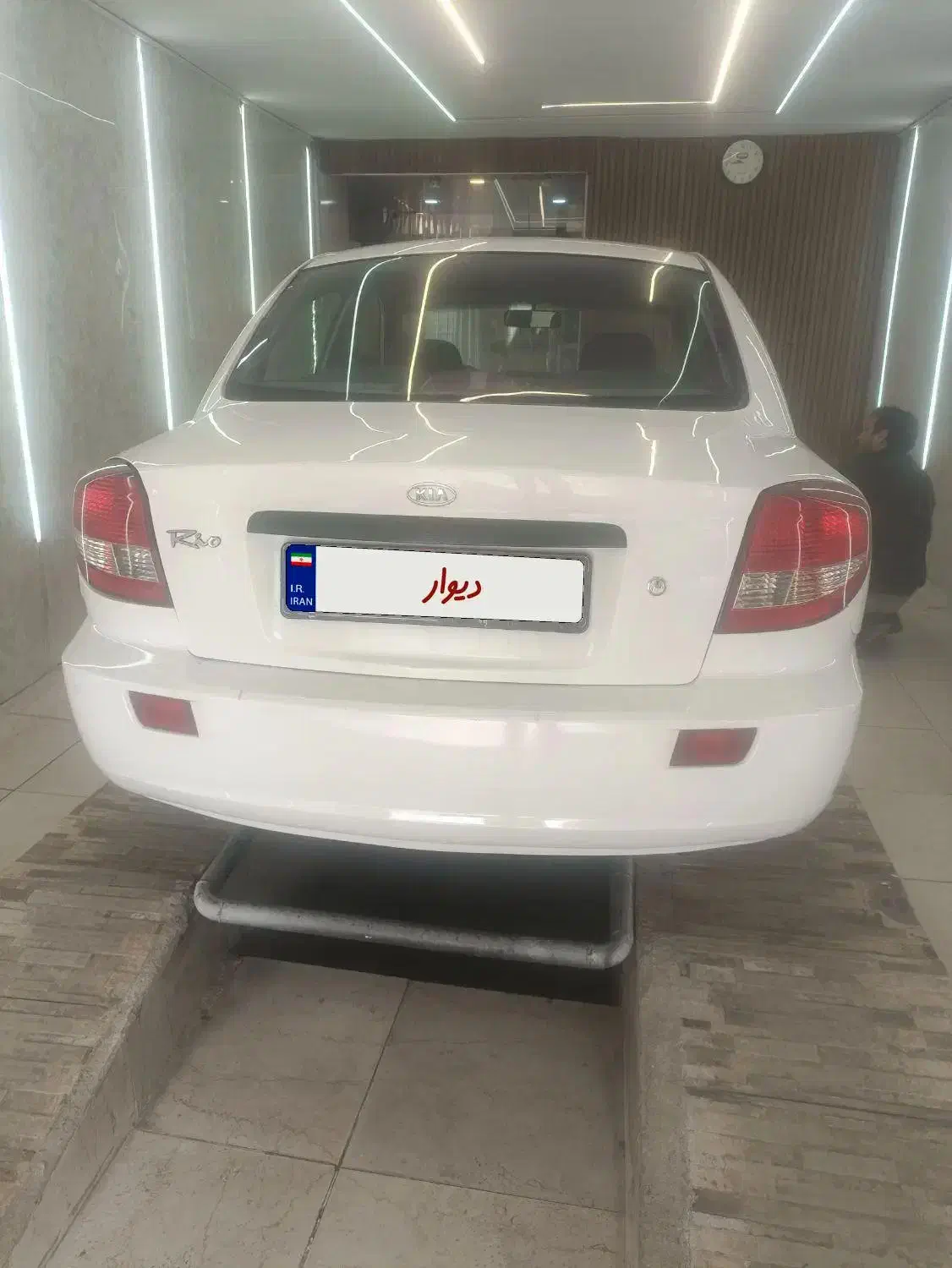 کیا ریو رنگ سفید|خودرو سواری و وانت|زرند, |دیوار