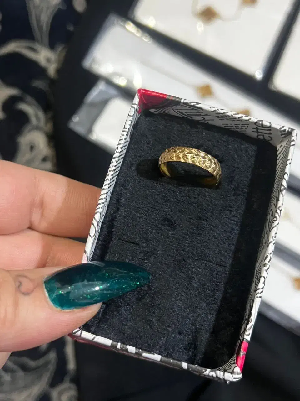 ربع سکه طلا|جواهرات|یاسوج, |دیوار