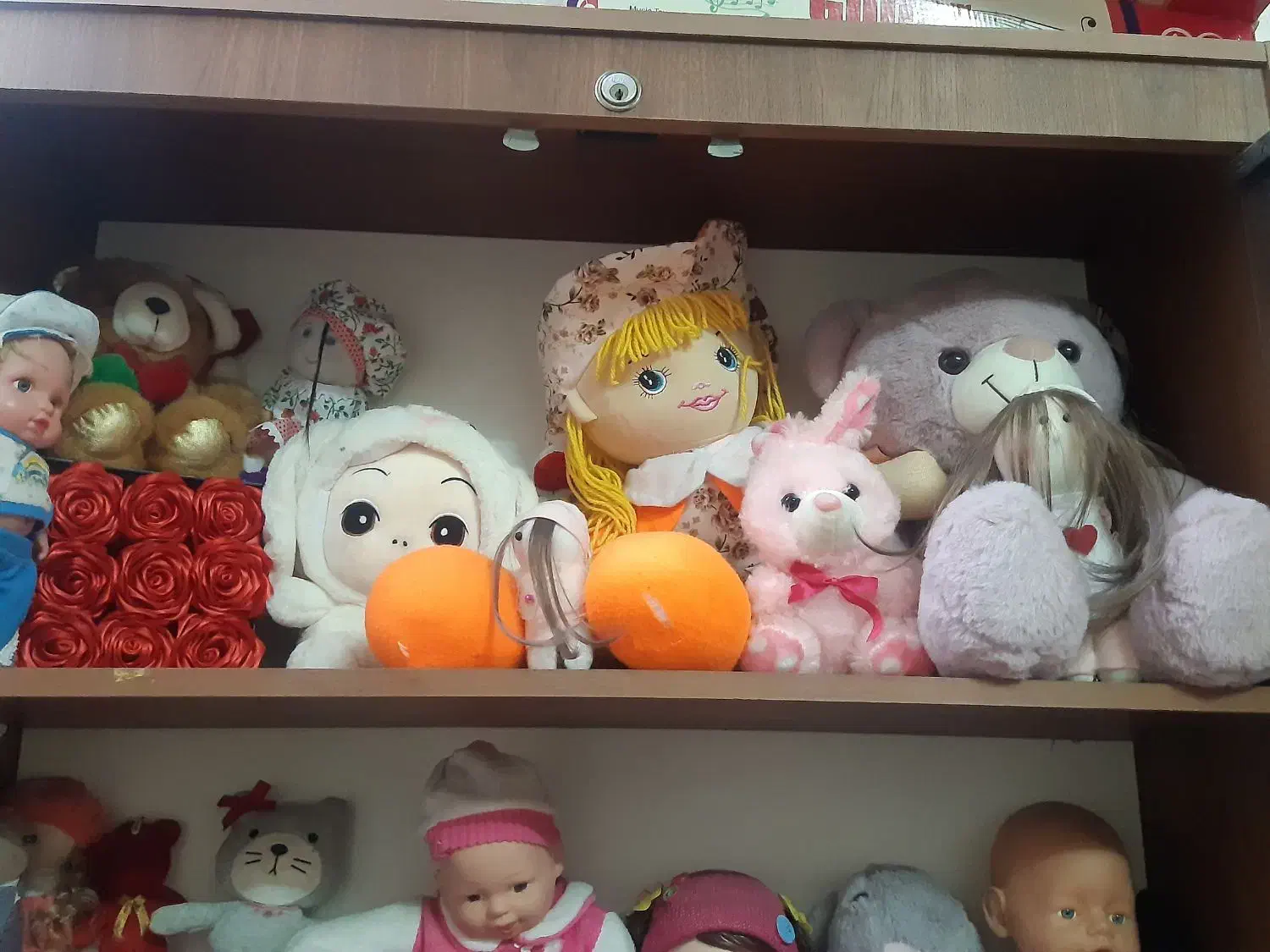 عروسک|اسباببازی بچه|قم, چهار مردان|دیوار