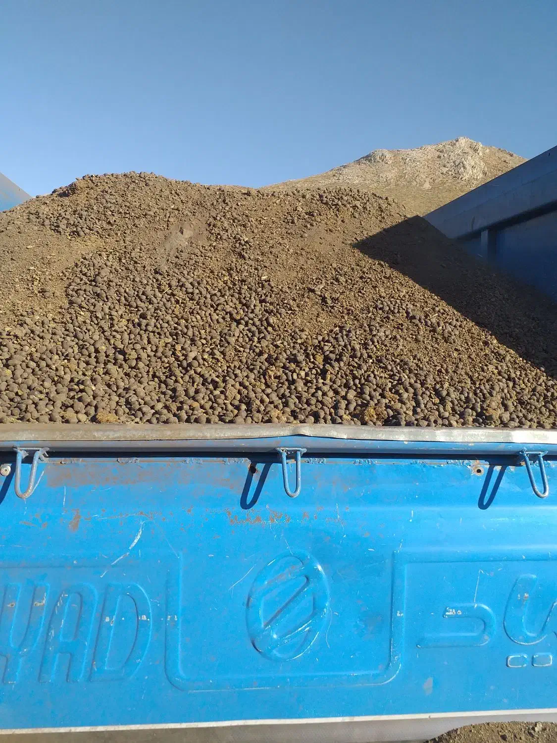 پخش کود حیوانی در شاهیوند چگنی با نیسان|خدمات باغبانی و درختکاری|خرمآباد, |دیوار