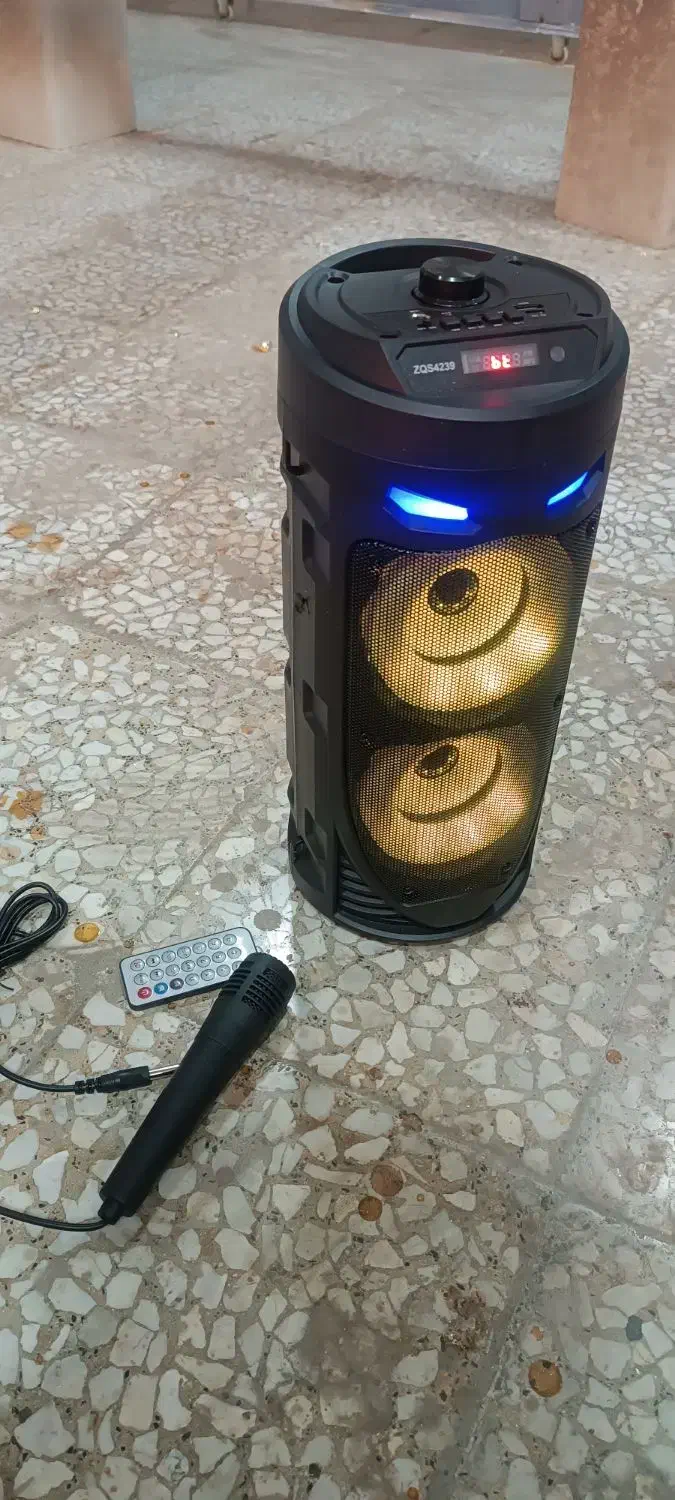 اسپیکر کاملا سالم|سیستم صوتی خانگی|پردیس, سیاه سنگ|دیوار