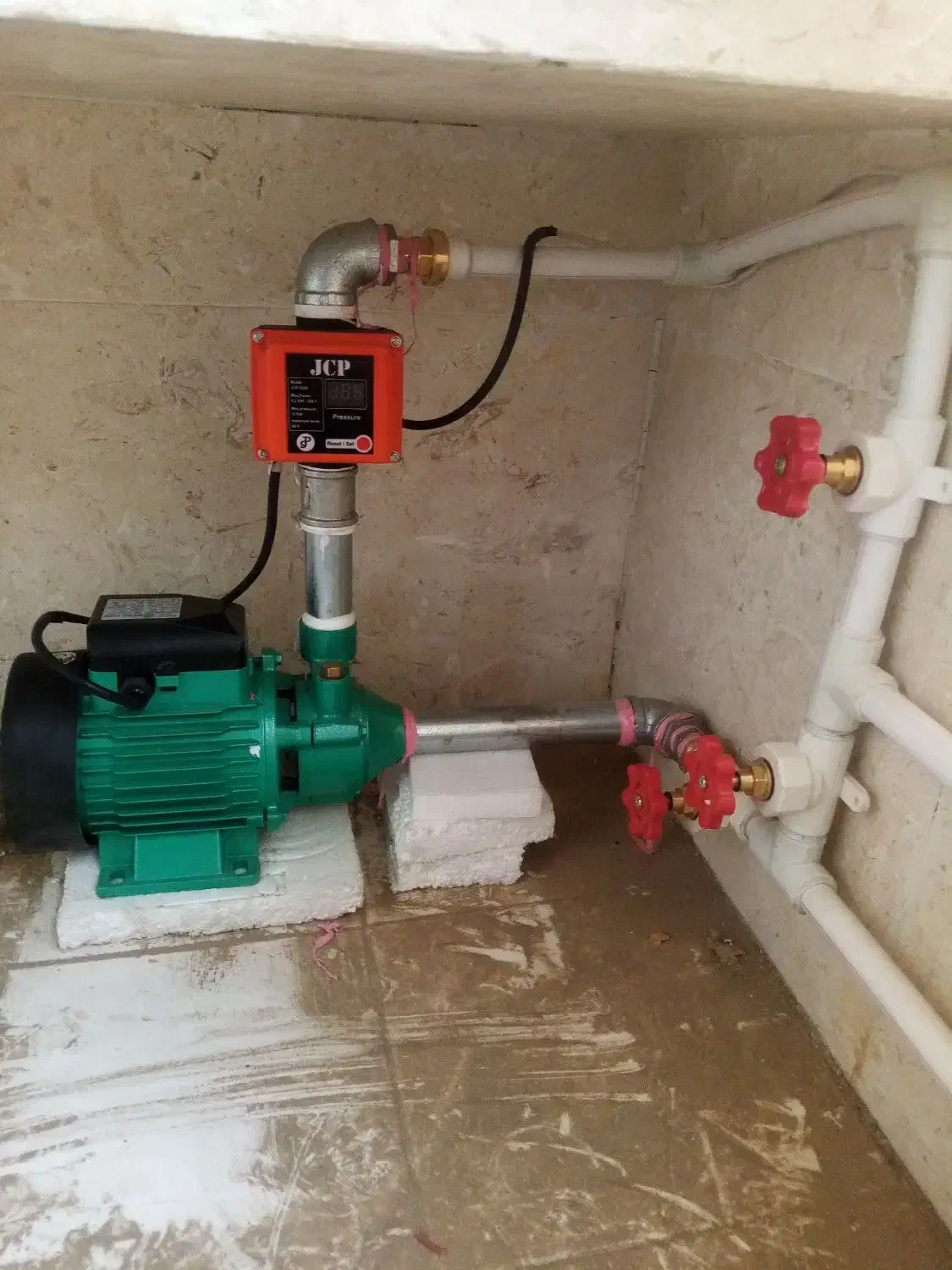 تعمیر ونصب پمپ آب بامشاوره رایگان در محل|خدمات پیشه و مهارت|مشهد, نظام دوست|دیوار