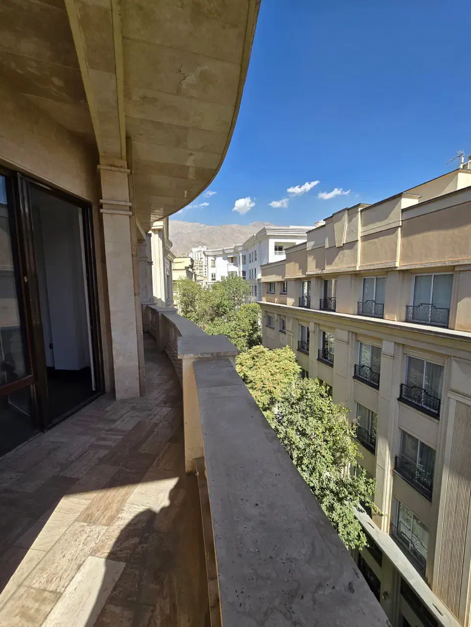 فرشته ۲۰۵متر طبقه پنجم ۲ پارکینگ|فروش آپارتمان|تهران, الهیه|دیوار