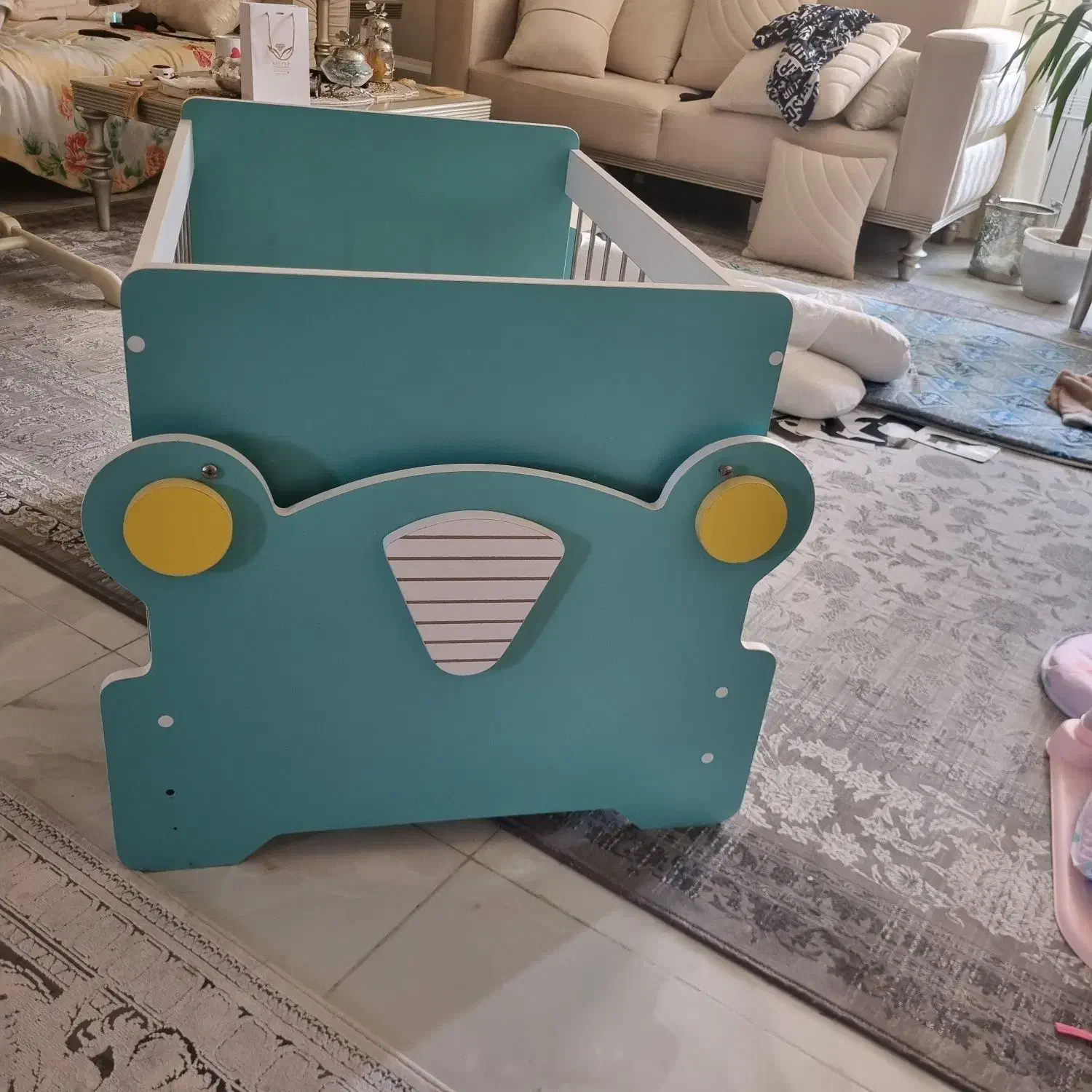 تخت کنار مادر|تخت و صندلی بچه|جم, |دیوار