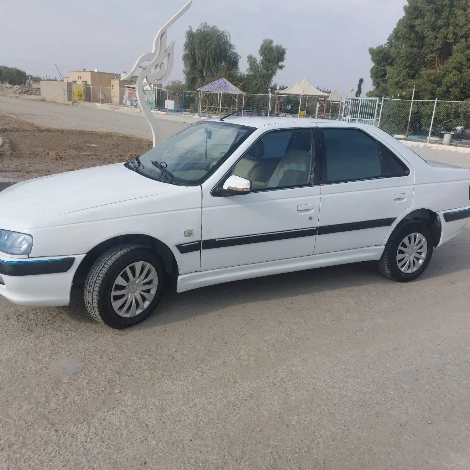 پژو پارس سفید تمیز و بی سر و صدا مدل۸۸|خودرو سواری و وانت|سراوان, |دیوار