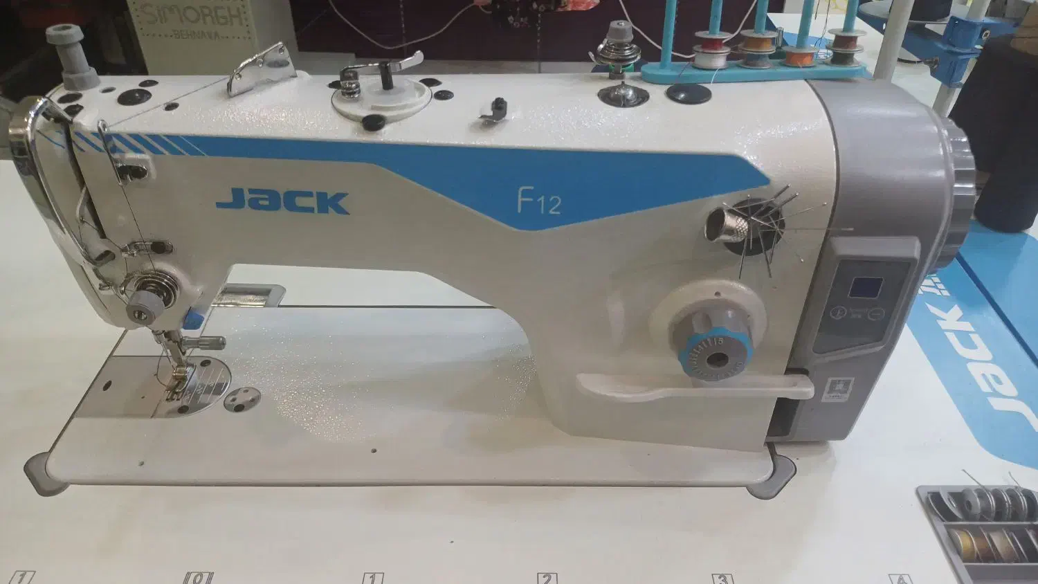 فروش چرخ راسته دوزجک f12|چرخ خیاطی و ریسندگی|شیراز, شهرک قمشه|دیوار