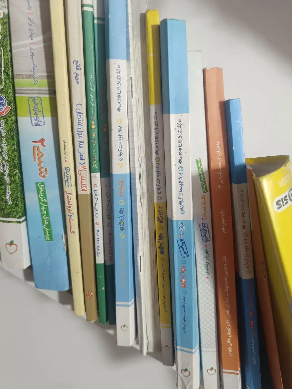 کتابهای نهایی و کنکوری یازدهم و دوازدهم ریاضی|کتاب و مجله آموزشی|ارومیه, |دیوار