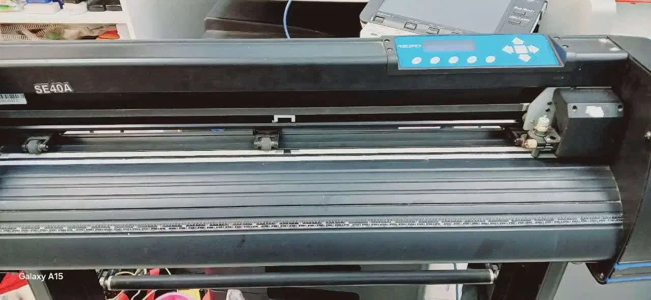 دستگاه کاتربرش روز رنگ|ماشینآلات صنعتی|اندیشه, اندیشه فاز ۴|دیوار