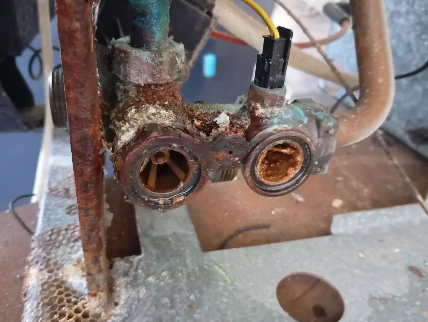 تعمیر انواع پکیج بوتان و ایران رادیاتور و آبگرمکن|خدمات پیشه و مهارت|بوشهر, |دیوار