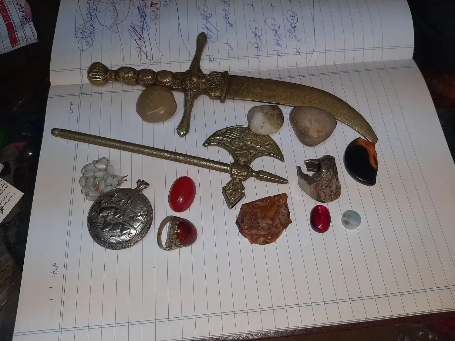 عطیقه|کلکسیون اشیاء عتیقه|کوهسار (البرز), |دیوار